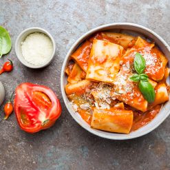 Paccheri Sauce Tomate et Câpres